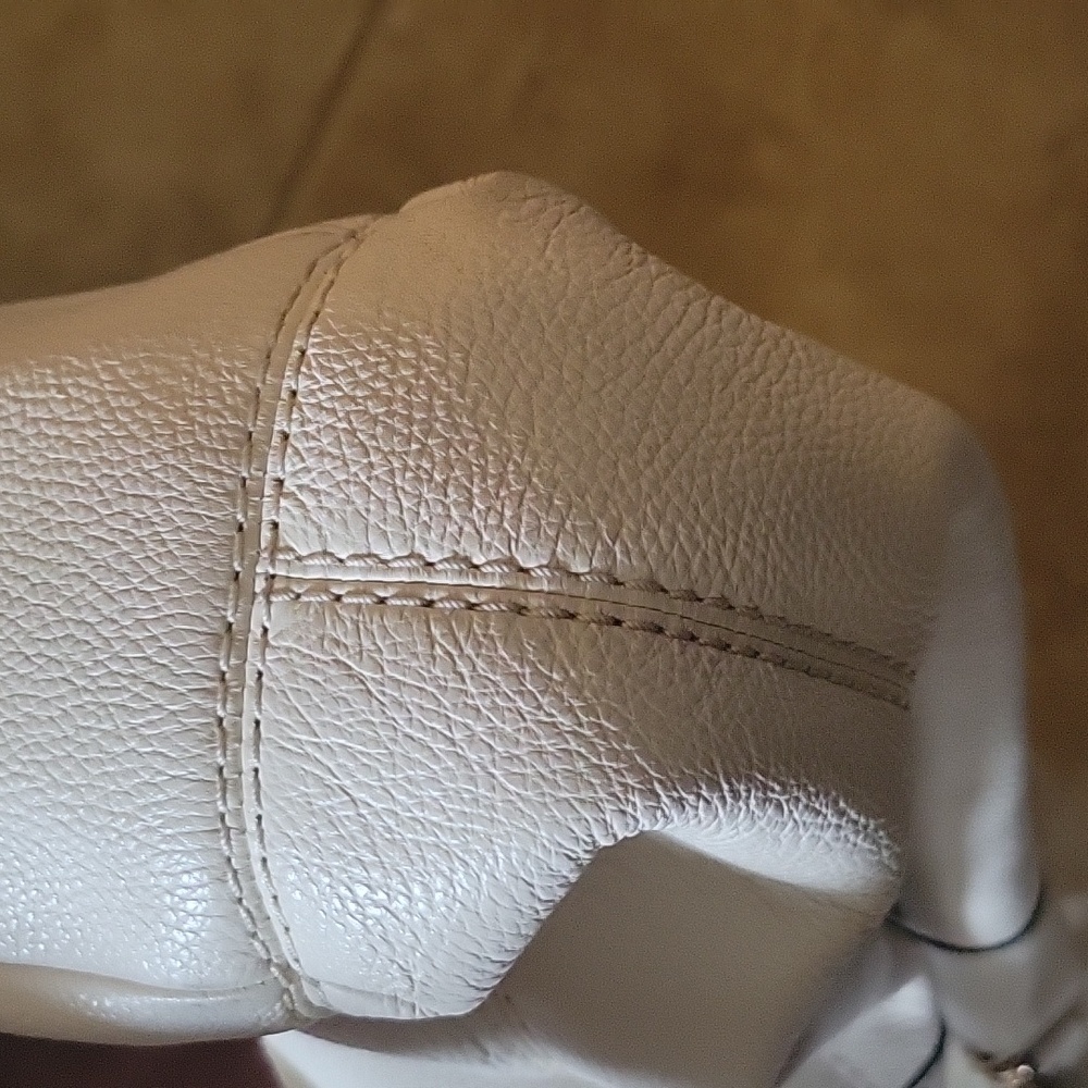 COACH Pebbled Leather Lexy Shoulder bag - Picture 7 of 17